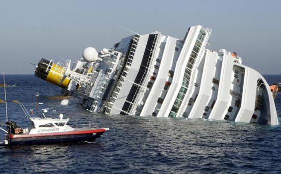 GriyaWisata.com- Jumlah korban jiwa akibat feri karam di Korea Selatan melonjak jadi 104 pada Selasa (22/4/2014) pagi, saat 17 mayat dikeluarkan dari kapal tersebut selama operasi pencarian pada Senin malam.