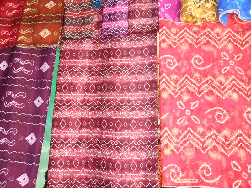 ����������������������������������Kalimantan Selatan,griyaWisata.Com �- Kain tenun Sasirangan adalah kain adat suku Banjar di..