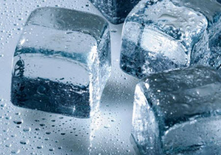 GriyaWisata.com - Sehabis menangis atau tidur terlalu larut dapat mengakibatkan mata bengkak, dan hal tersebut tentunya membuat Anda semakin tidak PD dalam berpenampilan. Apalagi bila bertemu dengan kekasih, tentunya anda jadi merasa malu. Ini dia cara untuk mengatasinya.