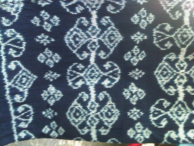 ����������������������������������Flores,GriyaWisata.Com �- �Daerah sentra khusus pembuatan kain tenun ikat khas Flores ..