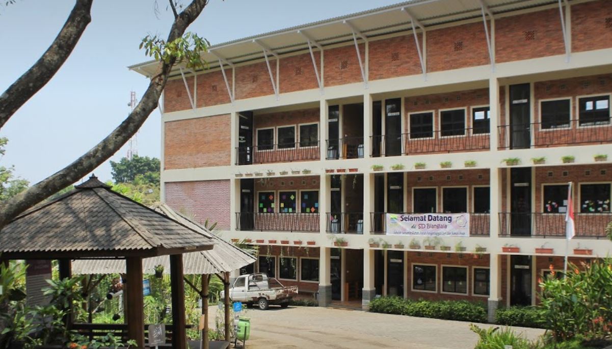 sd bianglala di gegerkalong bandung