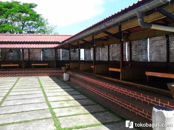 Tempat Wisata Villa Dan Rumah Makan Di Bandung Timur